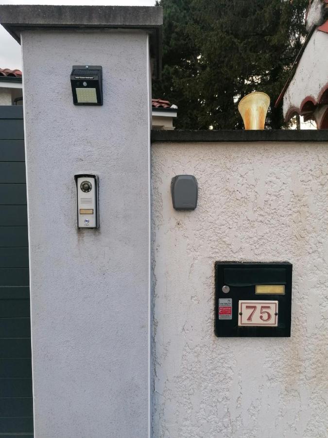 Petit Nid Douillet Apartment Reventin-Vaugris Exterior photo